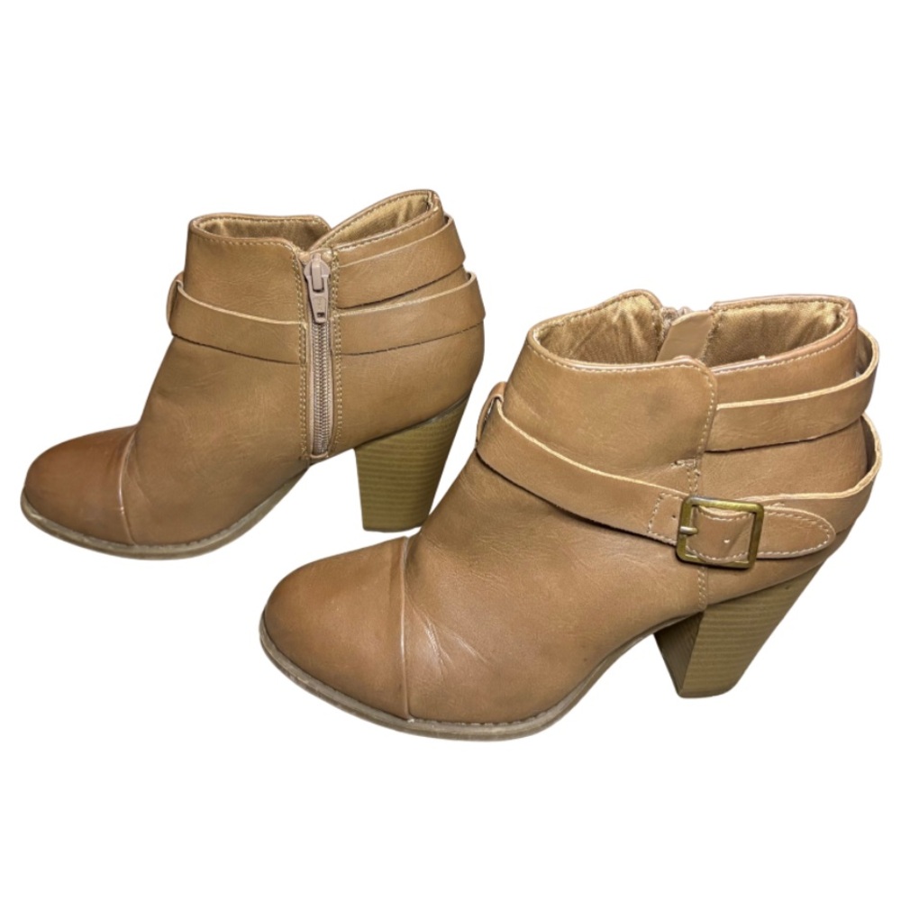 LC Lauren Conrad - Bonbon Cognac Ankle Booties